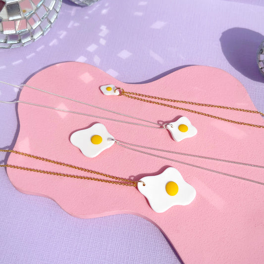 Pretty Eggcellent Necklace